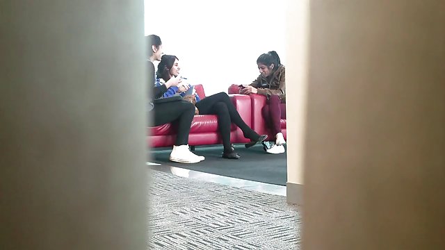 بدون ثبت نام در فیلم آنلاین آنلاین این دختر پاویس شده و دوختر سیکس رابطه جنسی می گیرد
