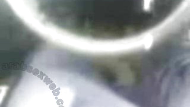 بدون ثبت نام در فیلم آنلاین آنلاین سانتا بیشتر در الاغ سکسی این شلخته علاقه مند است، زیرا او دختر را در دامان خود سکس دختر ان ایرانی قرار داده است، دامن او را برداشته و شروع به بیهوش کردن بطری زیبا