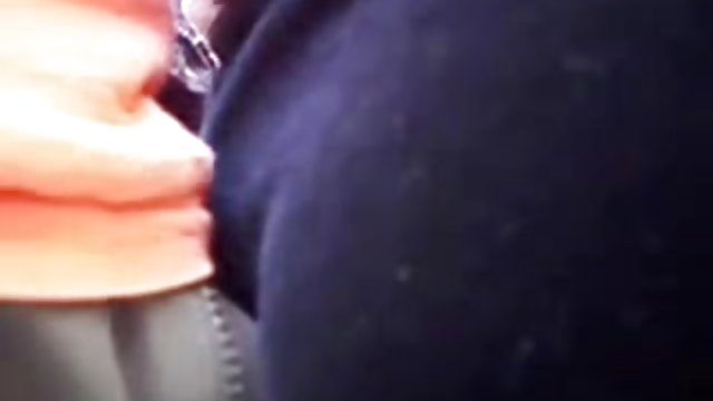 بدون ثبت نام در فیلم آنلاین آنلاین پدربزرگ در حال حاضر توانسته است کودک را بپوشاند و شورت هایش را با فشار دادن آن باز کند دخترsexy تا بتواند به یک واحد واقعی مرد نگاه کند