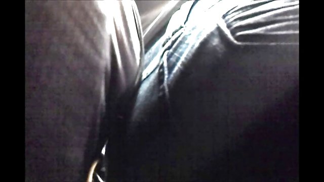 بدون ثبت نام در فیلم آنلاین آنلاین کتی به آرامی با شریک زندگی اش را شگفت زده می کند، او اجازه می دهد که خودش را در آغوش بگذارد، او را خوشحال می کند، و این باعث می شود که داستانهاى سكسى یک زن و شوهر نشسته در کنار آنها