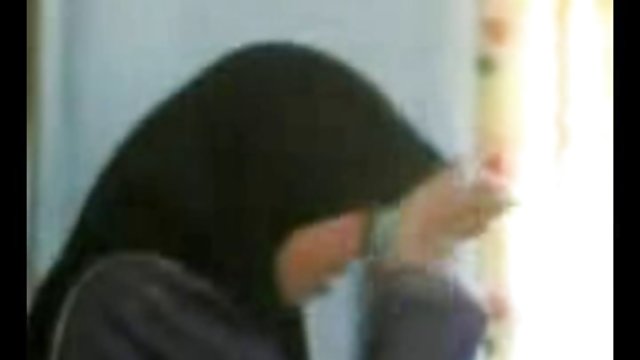 بدون ثبت نام در فیلم آنلاین آنلاین زیبایی او را با علاقه قابل توجهی پر کرد و شروع به خوردن آن کرد، مثل اینکه هیچ وقت تا به حال در دهان او بهتر داستانهای شهوانی ایرانی نوشید.